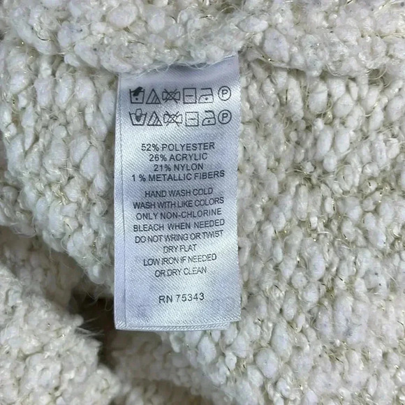 Kaisely ivory popcorn fuzzy long sleeve sweater size small - Picture 6 of 7